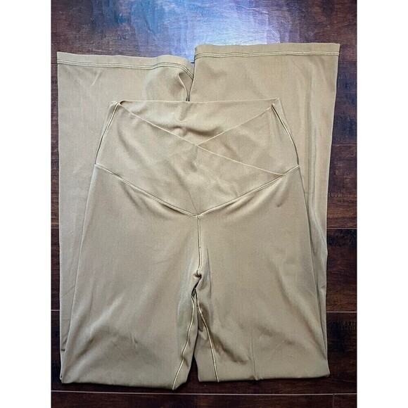 Aerie OFFLINE Real Me High Waisted Crossover Flare Legging Mustard Sz Large - Picture 1 of 6